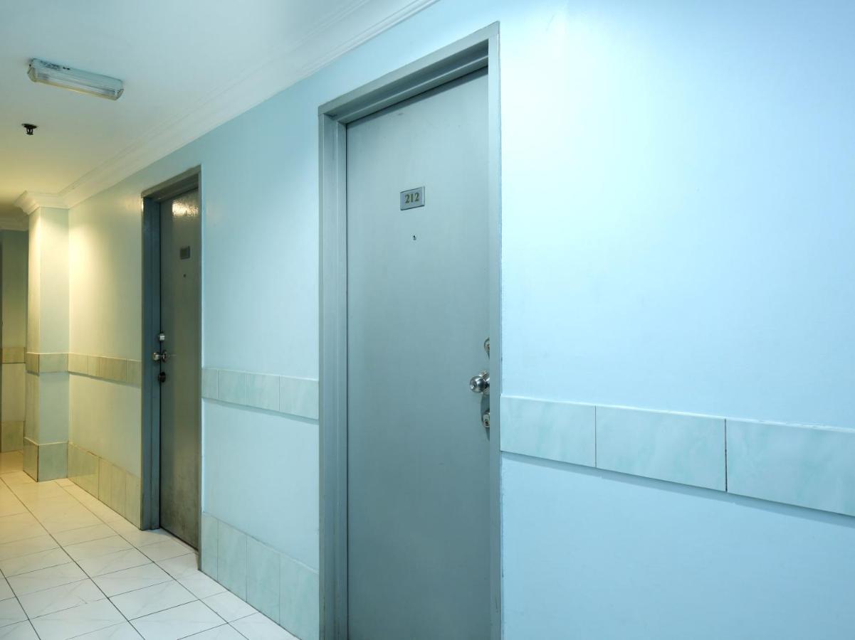 Grand Supreme Hotel Kuching Exterior photo